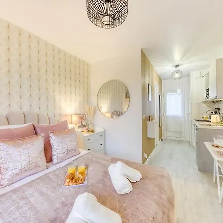 Jo 2024 ~ D'orly A Eiffel ~ 18 M² Balcon ~ Parking Apartmán